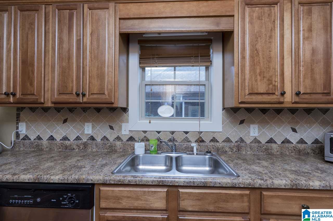 1102 Weybridge Road Pelham, AL 35124 - Photo 15 of 27