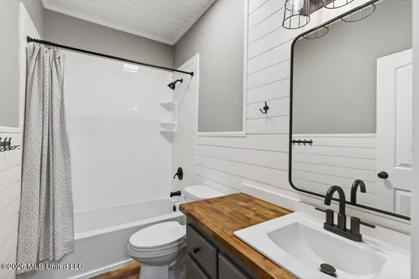 $389,999 | 6109 Juniper Drive, Vancleave, MS 39565