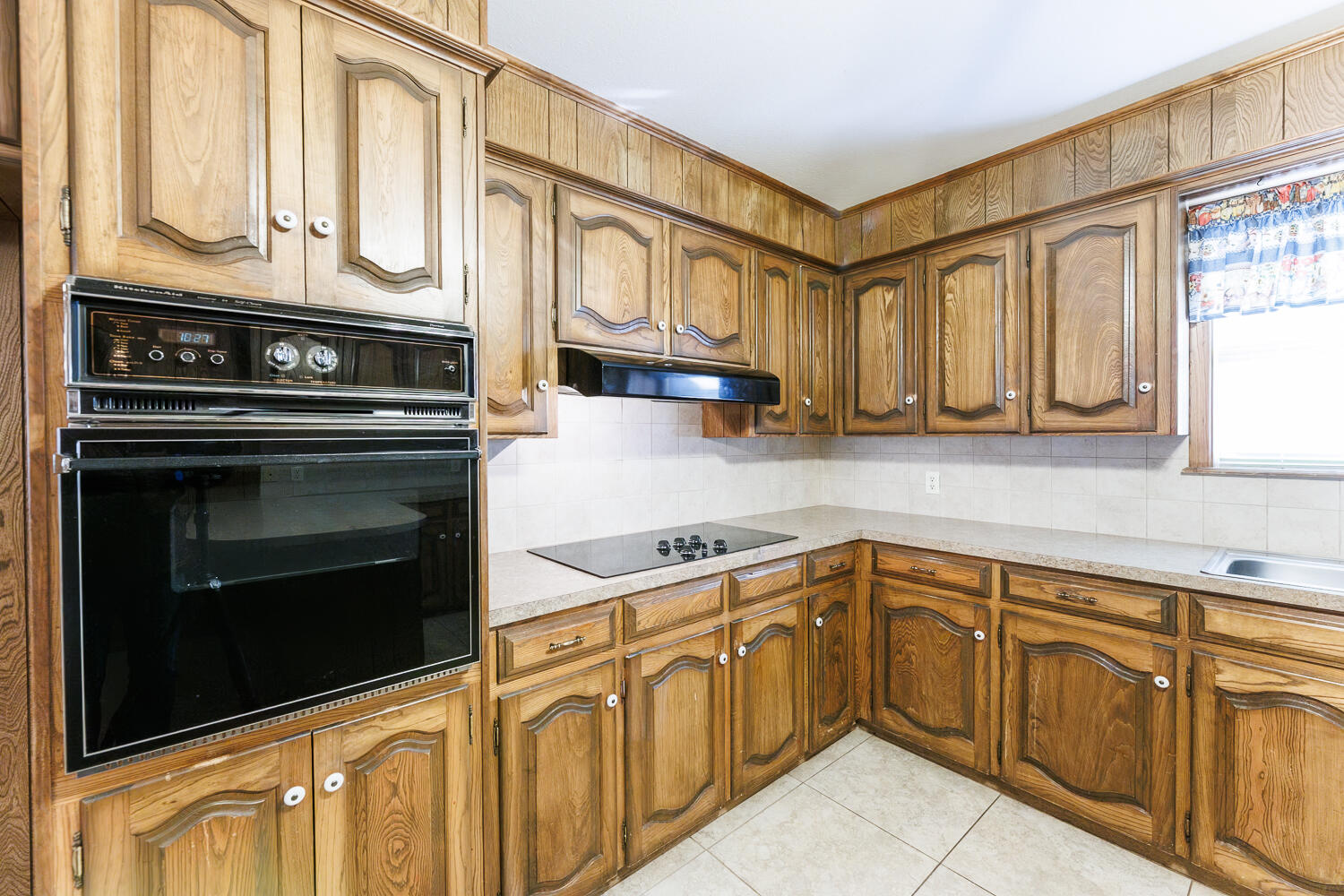 2018 Rice Drive Levelland, TX 79336 - Photo 18 of 43 .