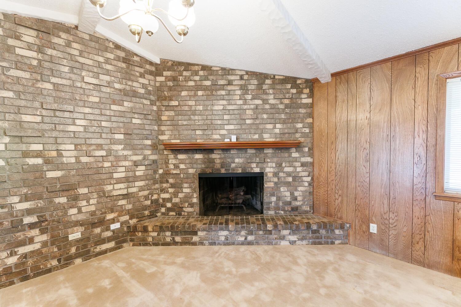 2018 Rice Drive Levelland, TX 79336 - Photo 7 of 43 .