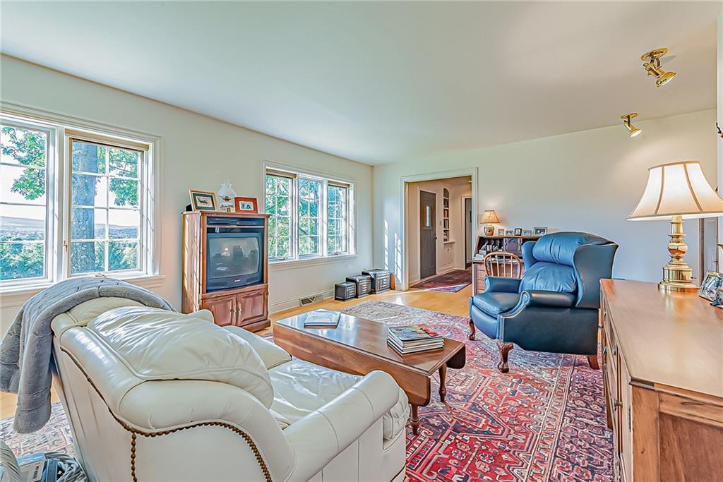 233 Pine Ridge Road Blairsville, PA 15717 - Photo 5 of 25 Gallery Image 5