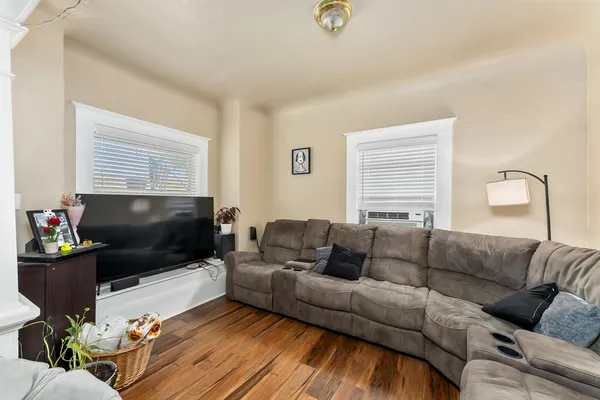 $999,000 | 53020 South River Road, Clarksburg, CA 95612