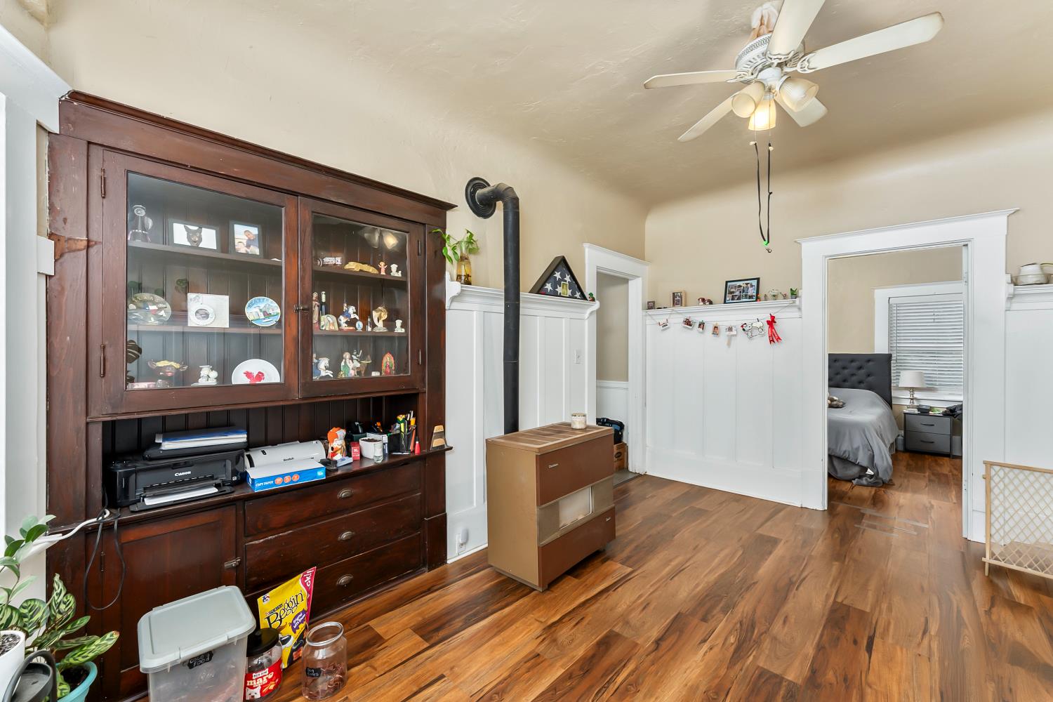 53020 South River Road Clarksburg, CA 95612 - Photo 21 of 42 a room with wooden floor and furniture