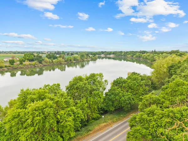 $999,000 | 53020 South River Road, Clarksburg, CA 95612