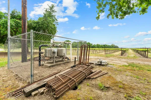 $999,000 | 53020 South River Road, Clarksburg, CA 95612