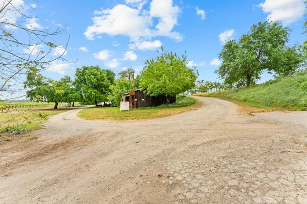 $999,000 | 53020 South River Road, Clarksburg, CA 95612