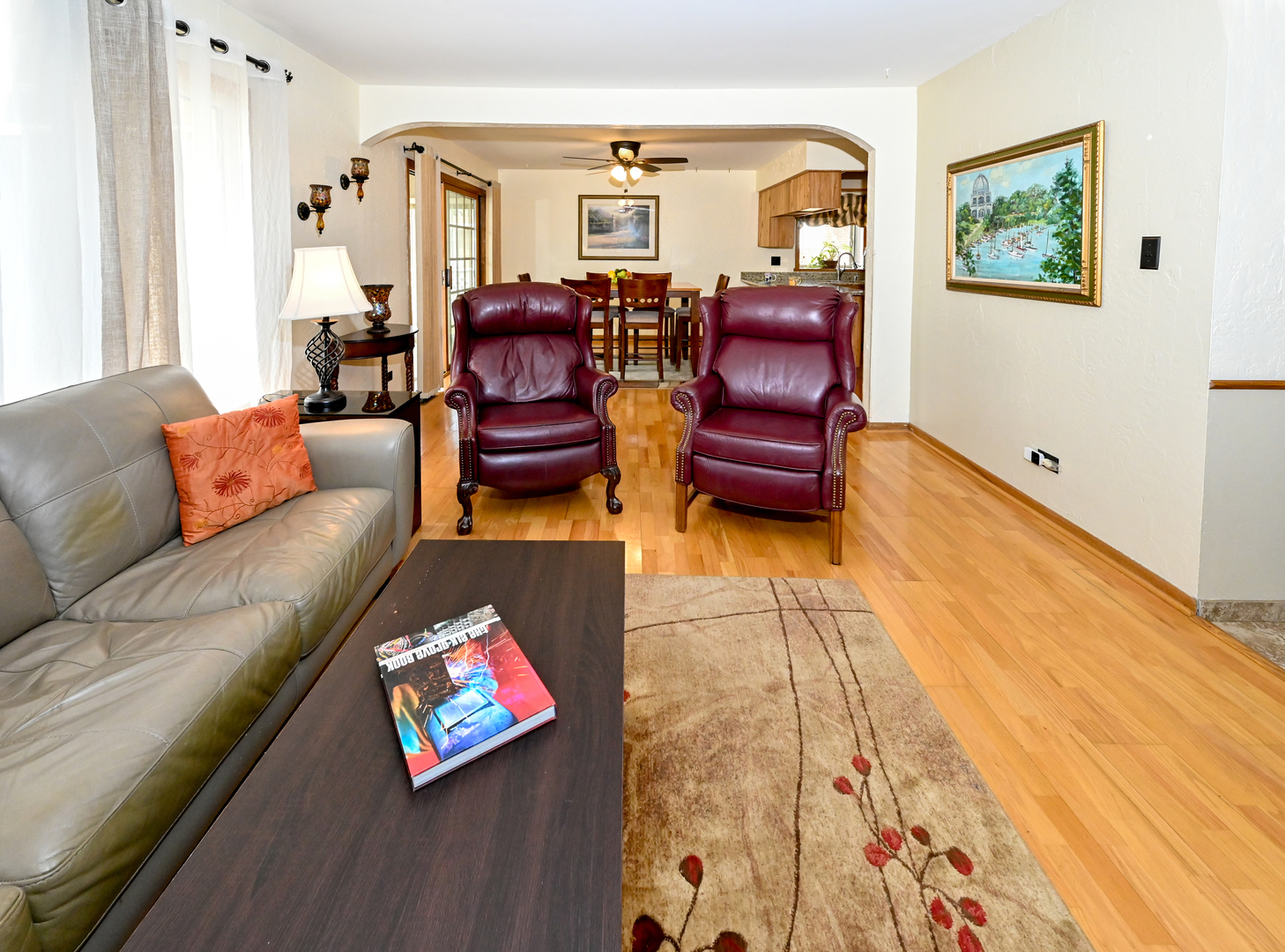 81 Grange Road Elk Grove Village, IL 60007 - Photo 14 of 32 a living room with furniture and a wooden floor
