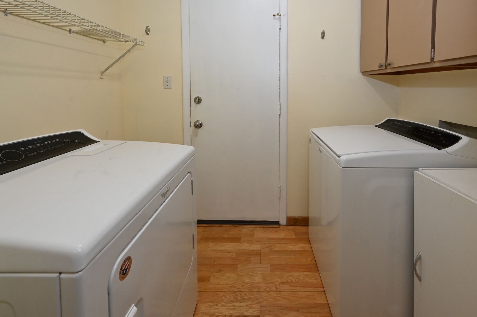 81 Grange Road Elk Grove Village, IL 60007 - Photo 29 of 32 a utility room with dryer and washer
