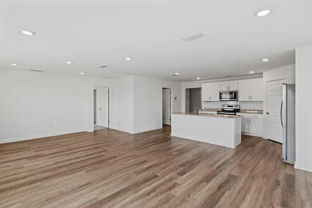 $2,500 | 439 Sweet Blossom Bend, Freeport, FL 32439