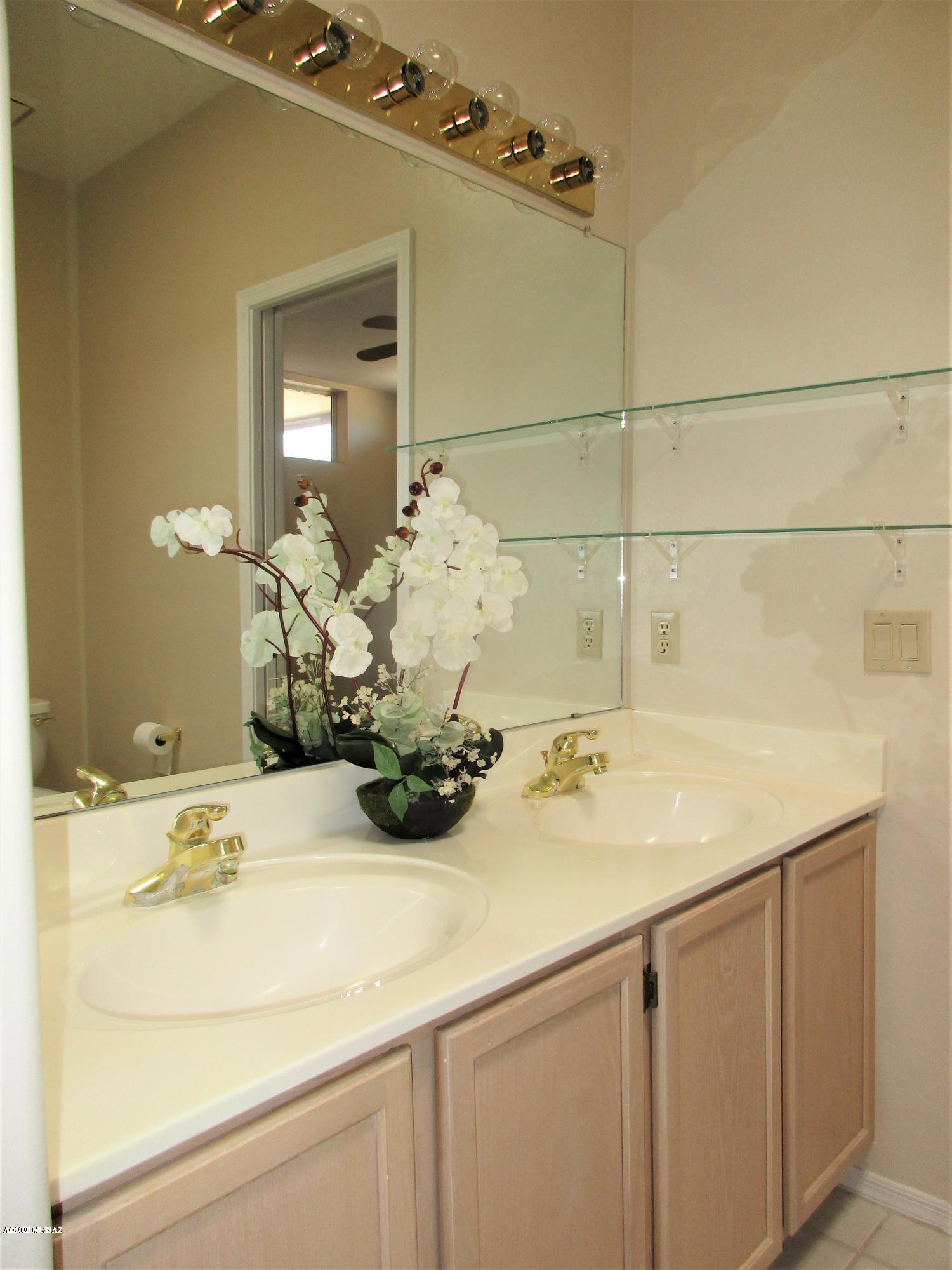 1808 North Rio Mayo Green Valley, AZ 85614 - Photo 21 of 29 Gallery Image 21