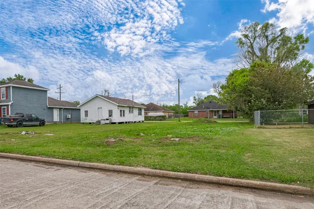 $69,000 | 870 Jackson Street, Beaumont, TX 77701