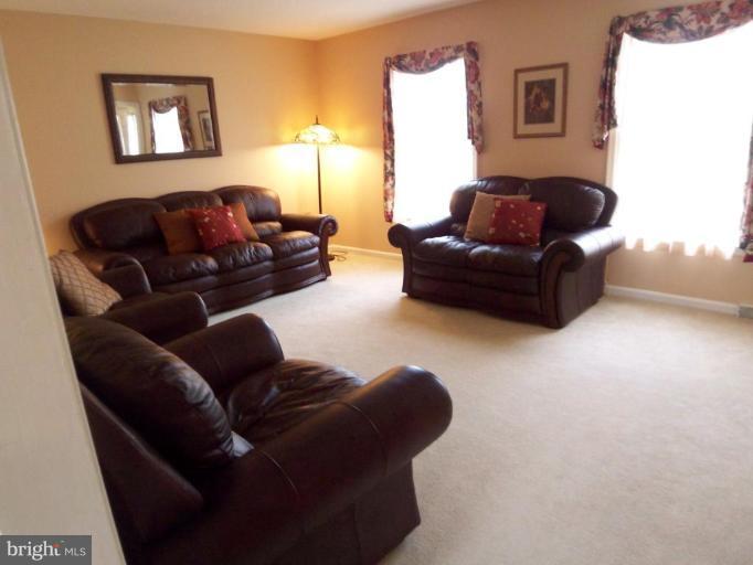 110 Asbury Road Winchester, VA 22602 - Photo 23 of 26 Living Room #2