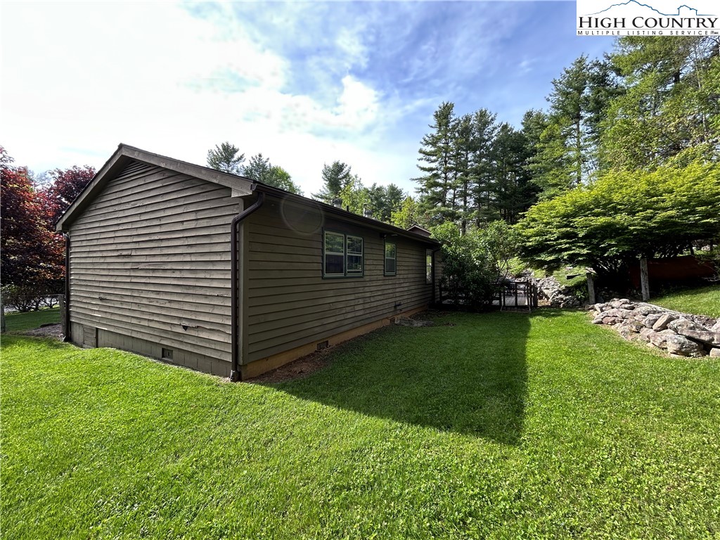 112 Knoll Drive Boone, NC 28607 - Photo 3 of 22