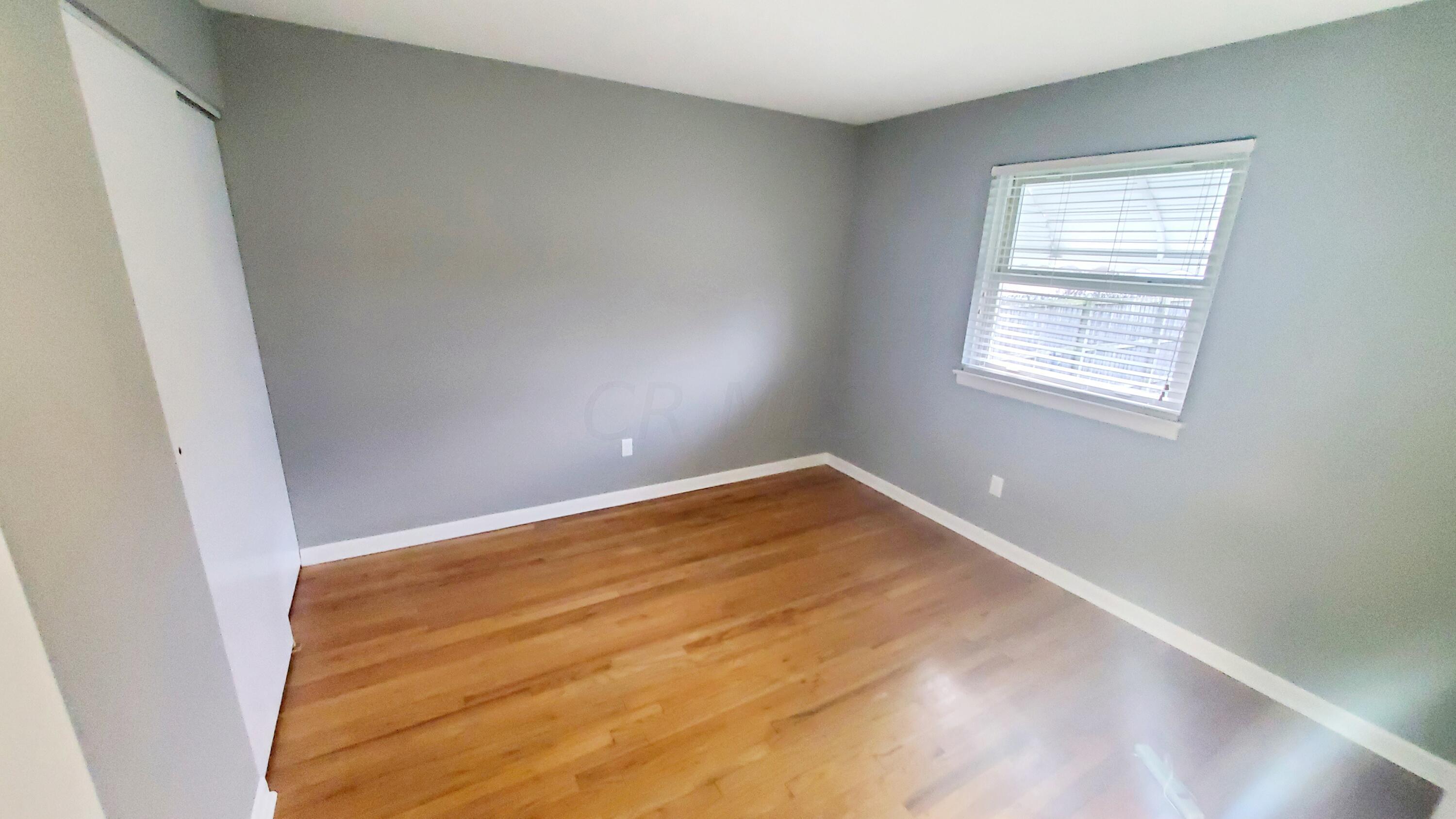 3105 Hillgate Road Columbus, OH 43207 - Photo 14 of 34 3rd Bedroom