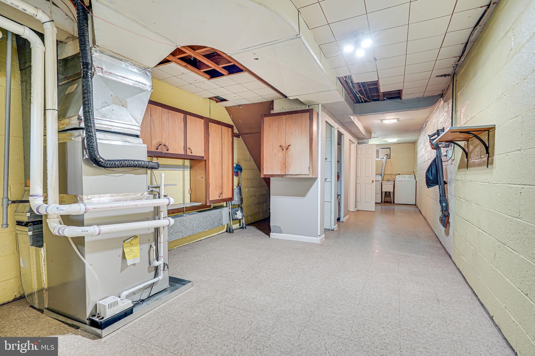 9810 Cherry Tree Lane Silver Spring, MD 20901 - Photo 14 of 43