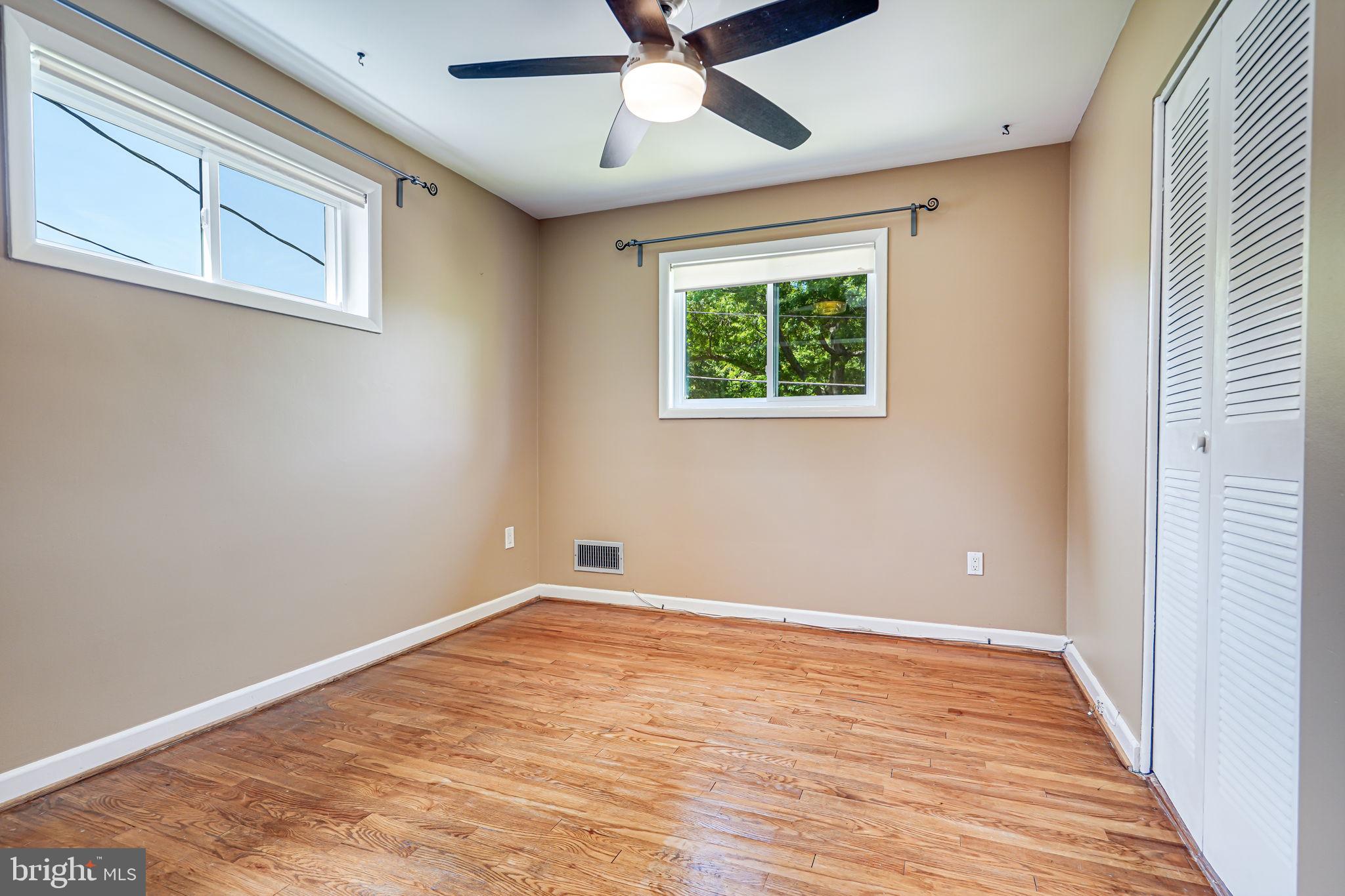 9810 Cherry Tree Lane Silver Spring, MD 20901 - Photo 21 of 43