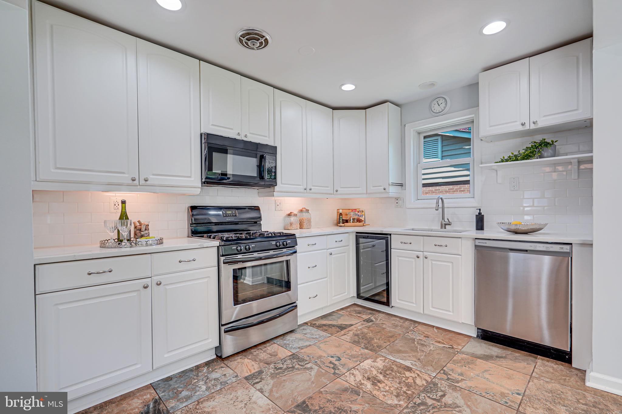 9810 Cherry Tree Lane Silver Spring, MD 20901 - Photo 24 of 43