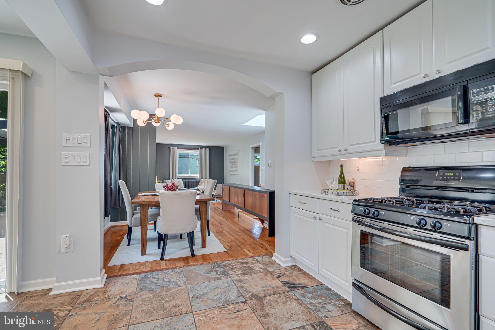 9810 Cherry Tree Lane Silver Spring, MD 20901 - Photo 26 of 43