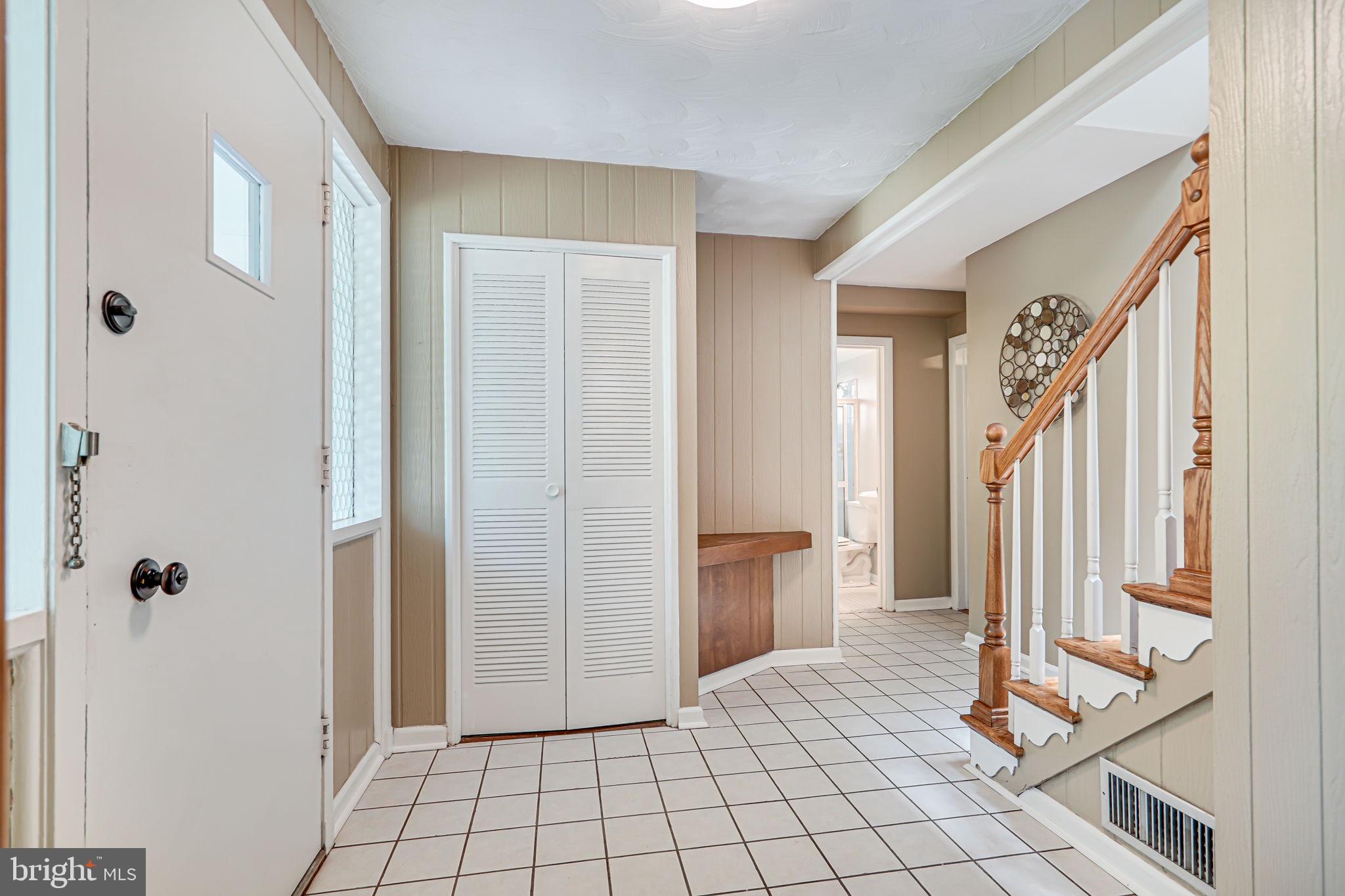 9810 Cherry Tree Lane Silver Spring, MD 20901 - Photo 3 of 43