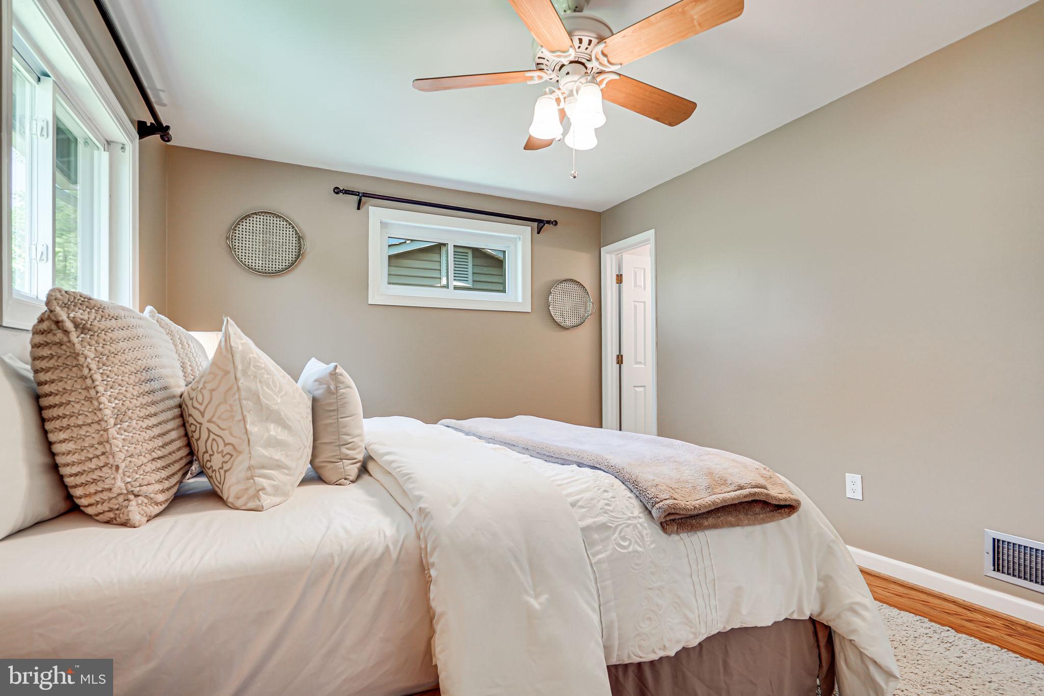 9810 Cherry Tree Lane Silver Spring, MD 20901 - Photo 32 of 43