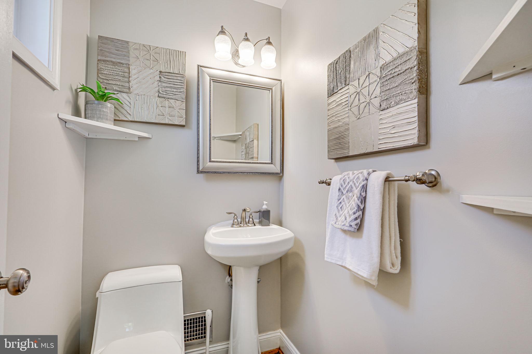 9810 Cherry Tree Lane Silver Spring, MD 20901 - Photo 33 of 43