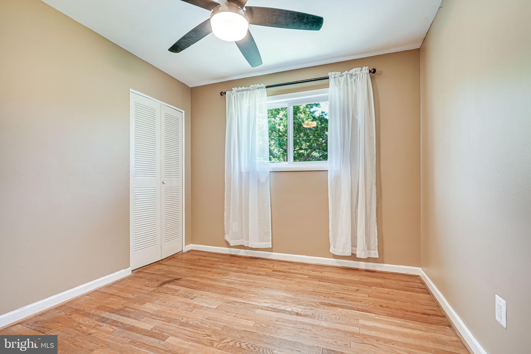 9810 Cherry Tree Lane Silver Spring, MD 20901 - Photo 35 of 43