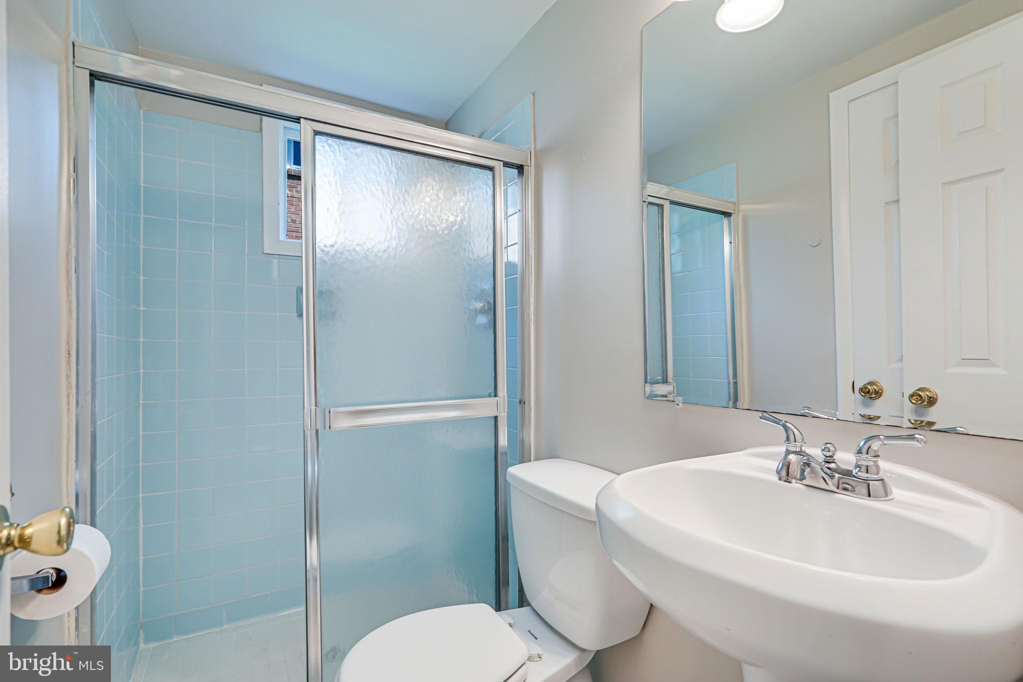 9810 Cherry Tree Lane Silver Spring, MD 20901 - Photo 10 of 43