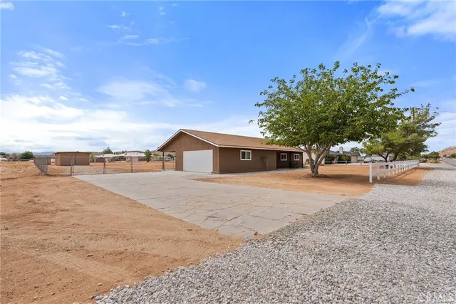 $410,000 | 20631 Zuni Road, Apple Valley, CA 92307