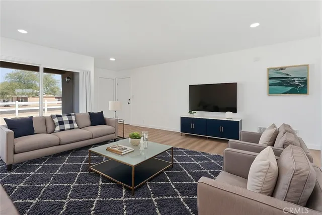 $410,000 | 20631 Zuni Road, Apple Valley, CA 92307