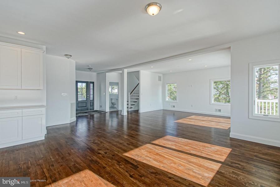 48 Channel Road Toms River, NJ 08753 - Photo 8 of 36