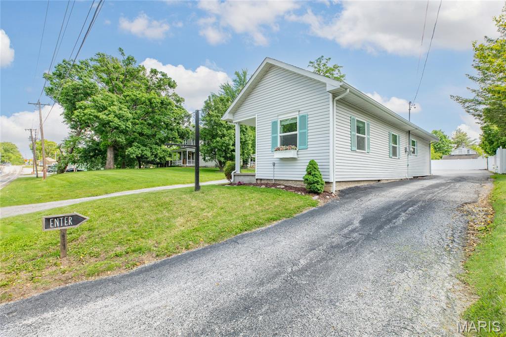 509 Pearl Street Godfrey, IL 62035 - Photo 2 of 31