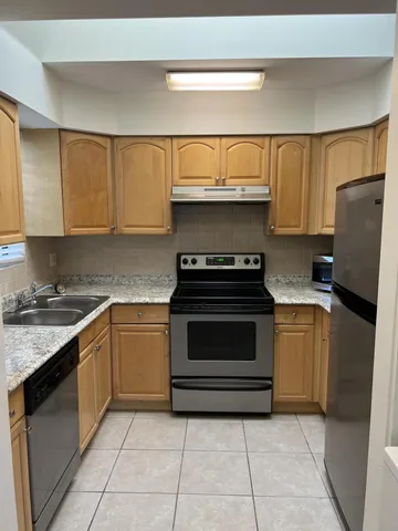 $2,000 | 6045 Eberts Street, Jupiter, FL 33458