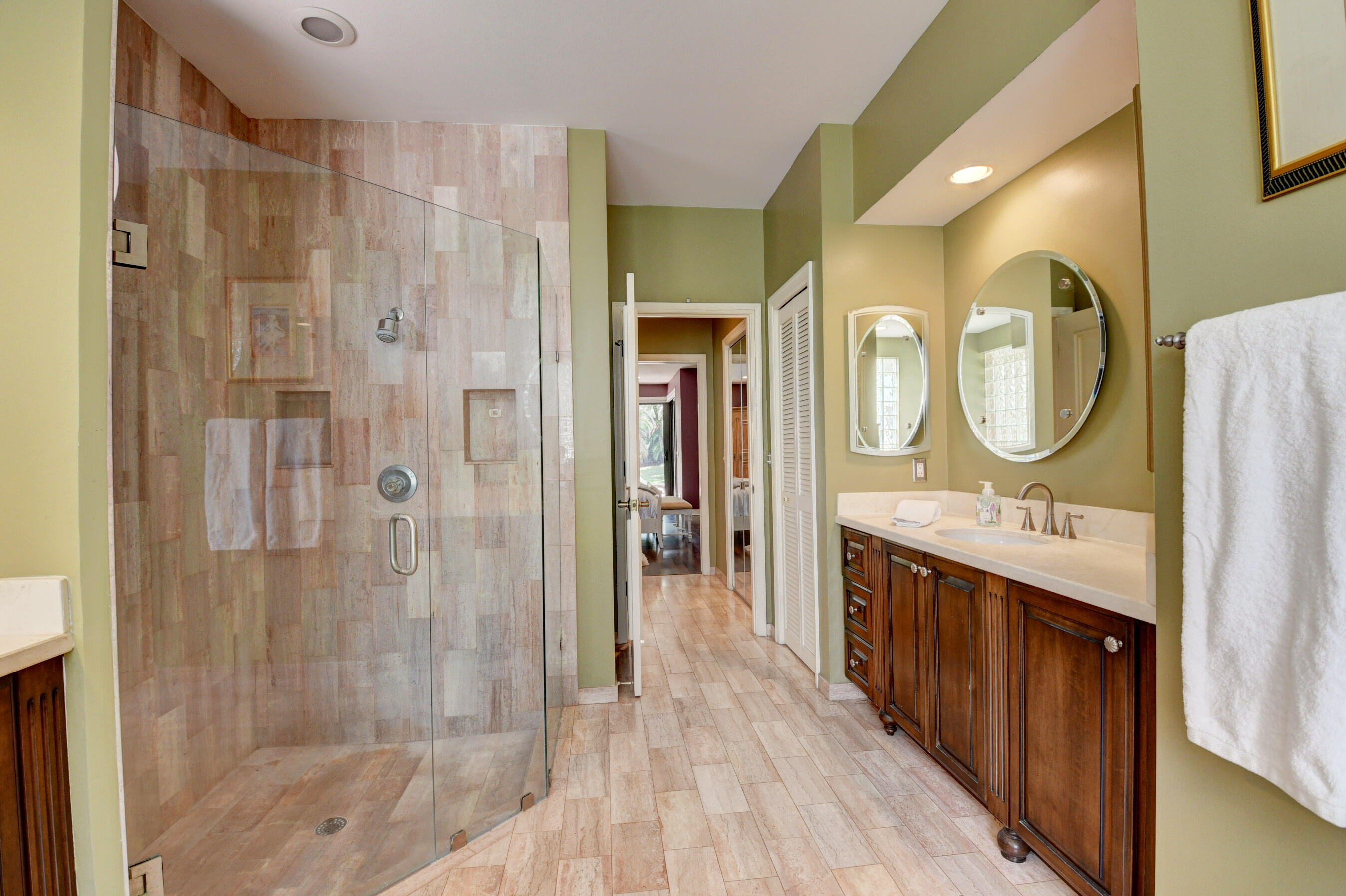4910 Regency Circle Boca Raton, FL 33434 - Photo 23 of 58 Walk In Shower