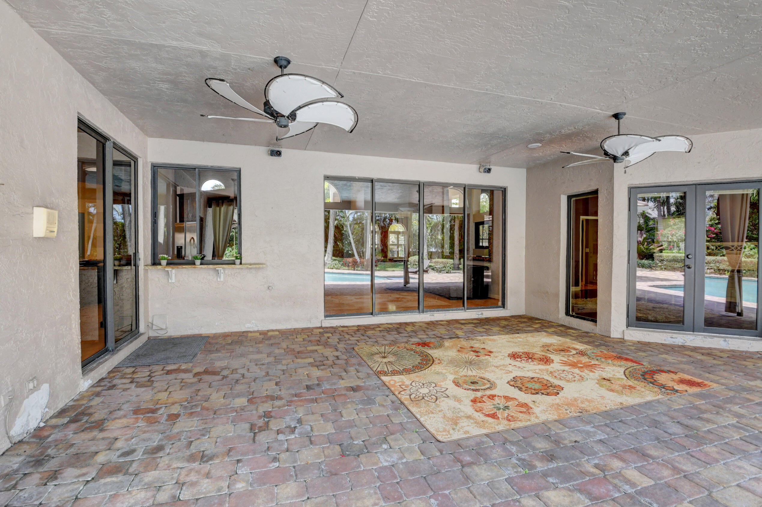 4910 Regency Circle Boca Raton, FL 33434 - Photo 27 of 58 Escape from the sun