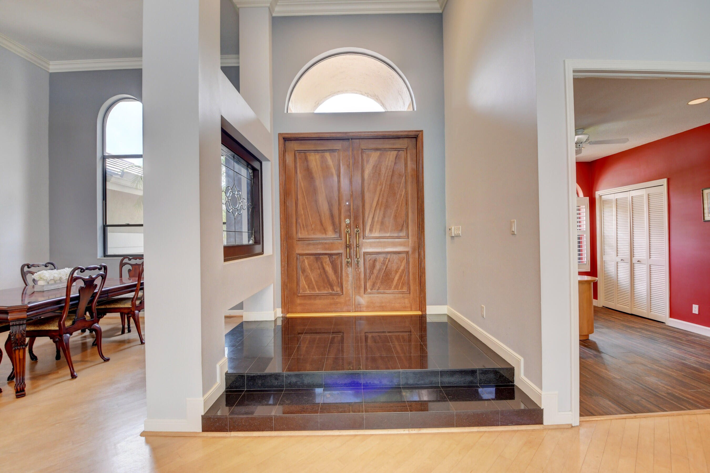 4910 Regency Circle Boca Raton, FL 33434 - Photo 6 of 58 Foyer with marble floors