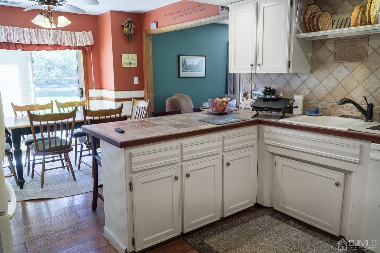 21 Harper Road Monmouth Junction, NJ 08852 - Photo 12 of 36 Gallery Image 12