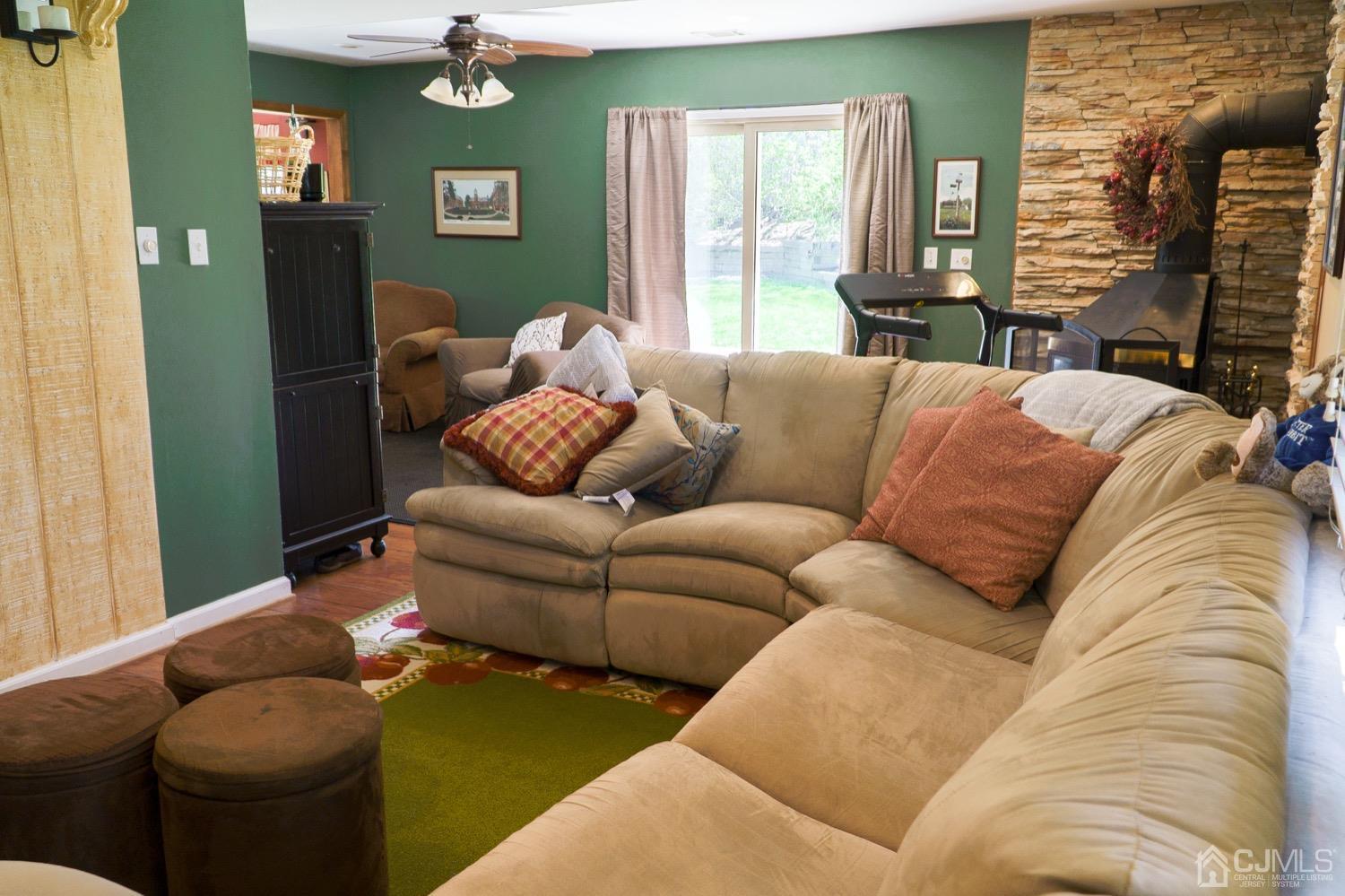 21 Harper Road Monmouth Junction, NJ 08852 - Photo 14 of 36 Gallery Image 14