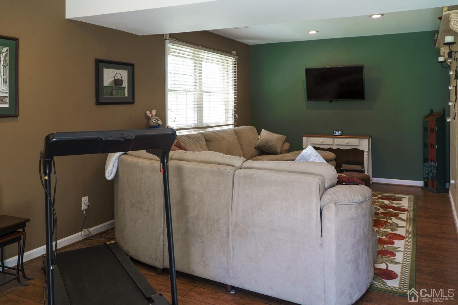 21 Harper Road Monmouth Junction, NJ 08852 - Photo 15 of 36 Gallery Image 15