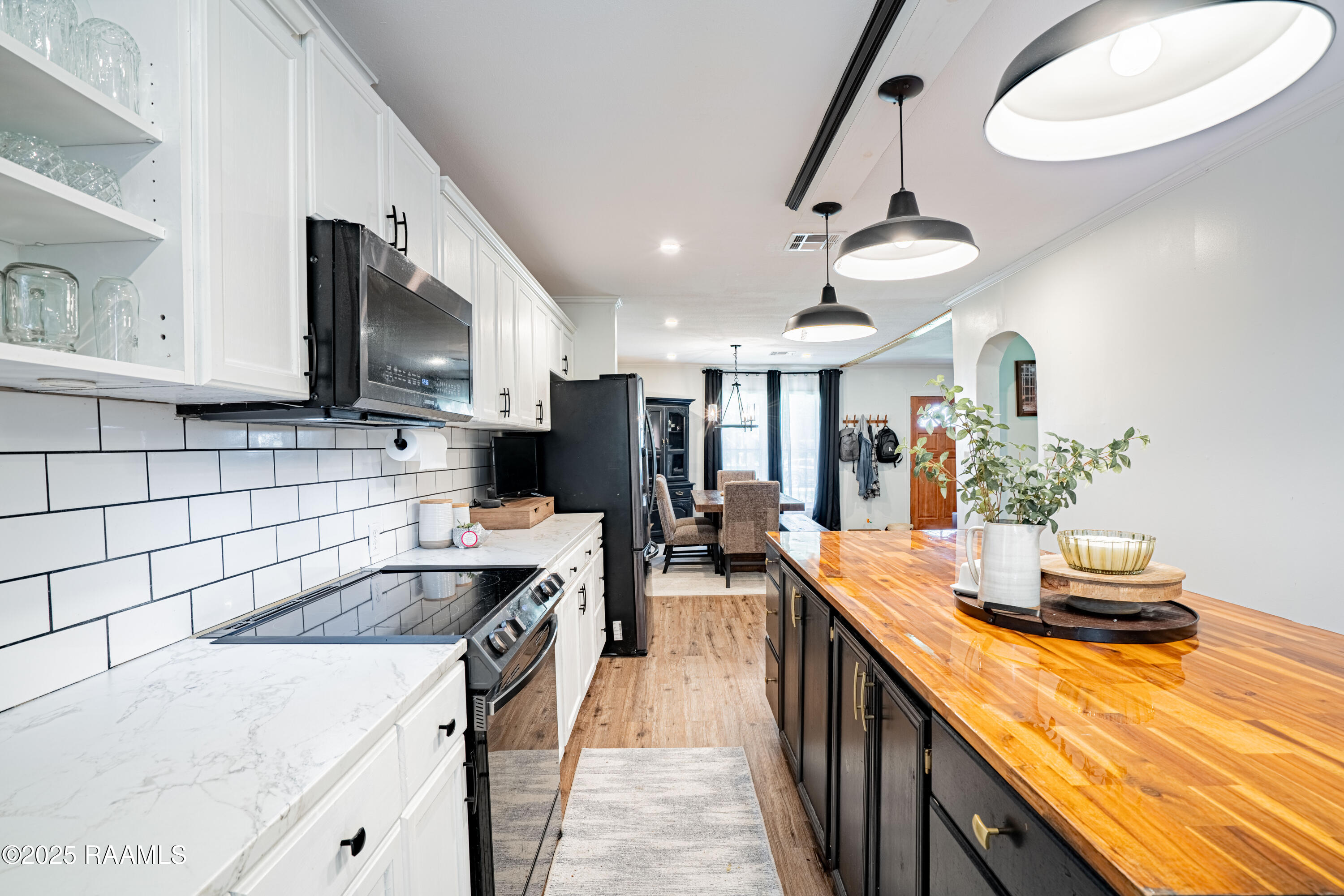 407 North Foote Avenue Kaplan, LA 70548 - Photo 13 of 24 Kitchen