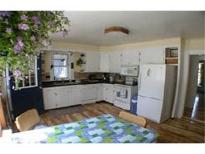 68 Passumpsic Avenue Hartford, VT 05088 - Photo 4 of 8