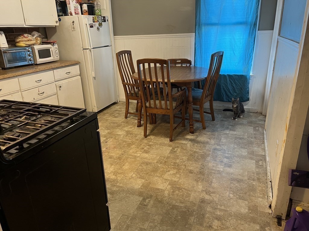 235 Mott Street Fall River, MA 02721 - Photo 8 of 17