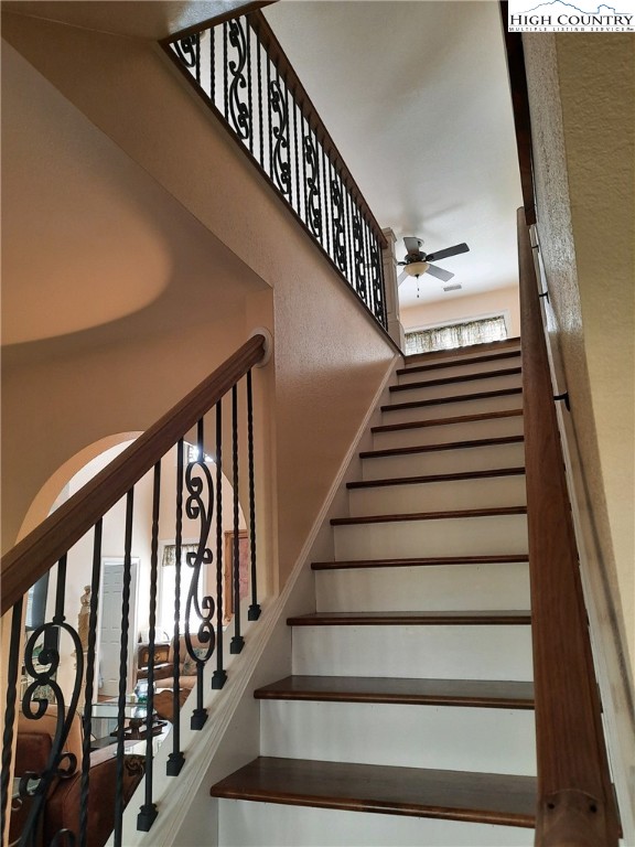 356 Upper Reach Drive Vilas, NC 28692 - Photo 21 of 49 a view of entryway