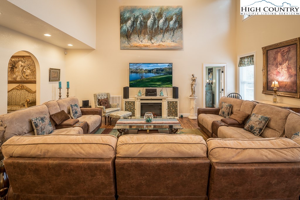 356 Upper Reach Drive Vilas, NC 28692 - Photo 5 of 49