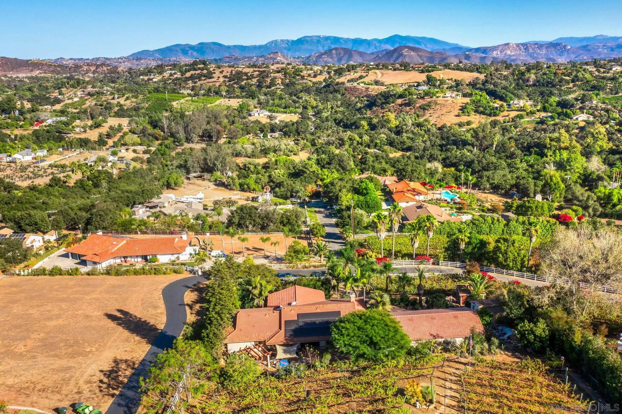 2302 Casitas Del Sol Fallbrook, CA 92028 - Photo 45 of 46 view of city and mountain