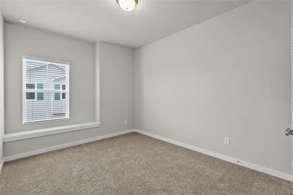 $2,325 | 594 Avisa Drive, Kemah, TX 77565