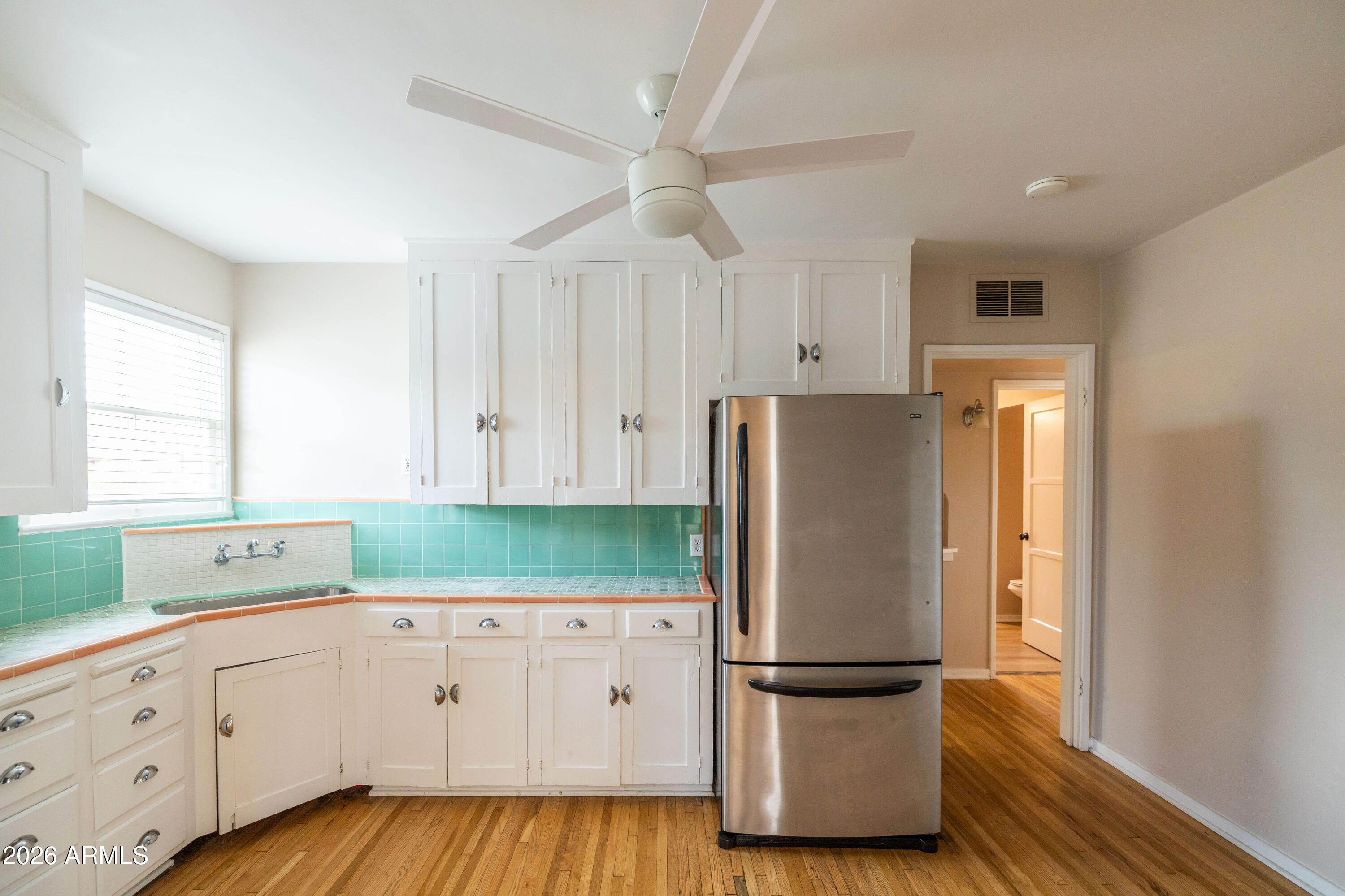 2207 North Edgemere Street Phoenix, AZ 85006 - Photo 18 of 50 Edgemere-21