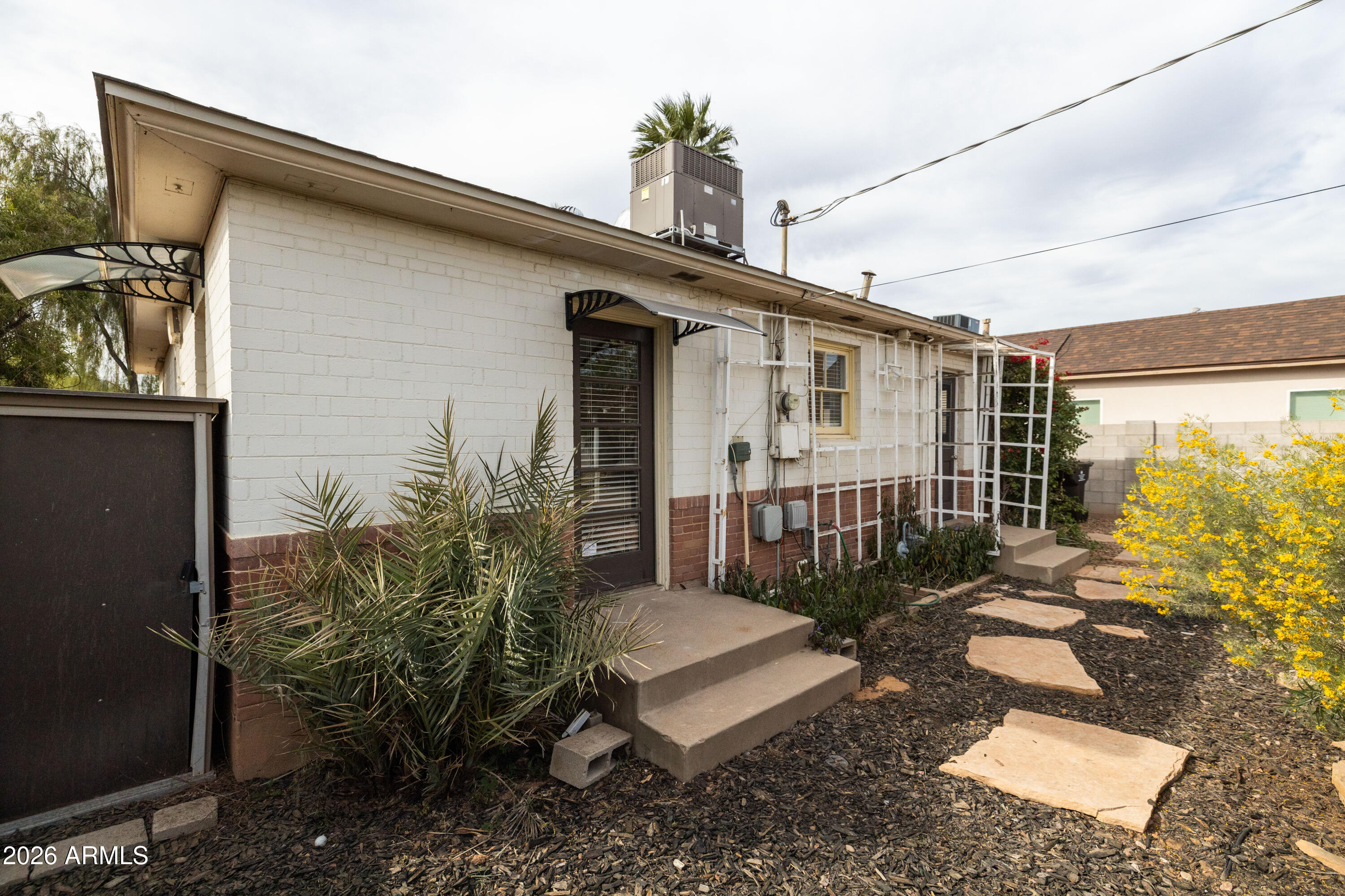 2207 North Edgemere Street Phoenix, AZ 85006 - Photo 49 of 50 Edgemere-53