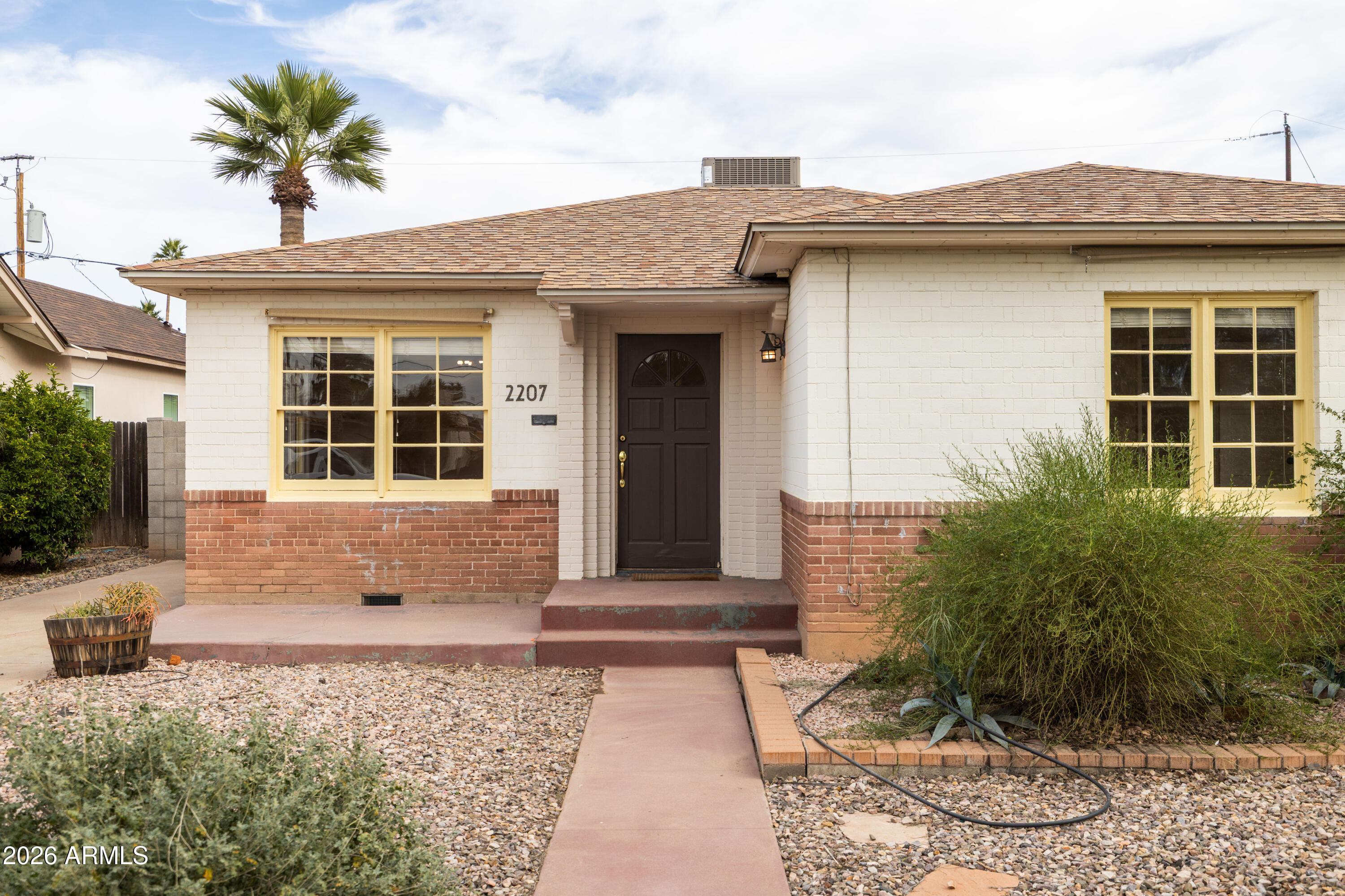 2207 North Edgemere Street Phoenix, AZ 85006 - Photo 5 of 50 Edgemere-7