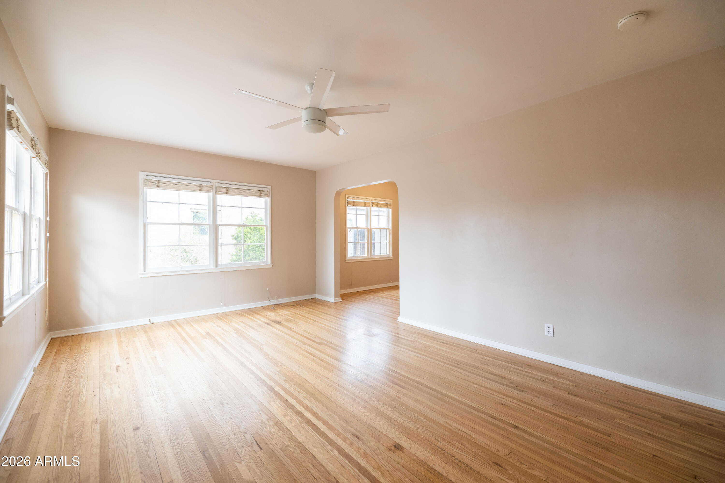 2207 North Edgemere Street Phoenix, AZ 85006 - Photo 9 of 50 Edgemere-10