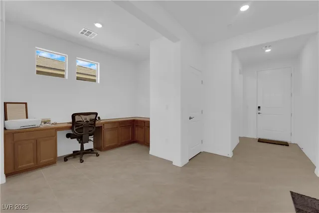 $413,989 | 10151 Carmine Clay Drive, Las Vegas, NV 89143